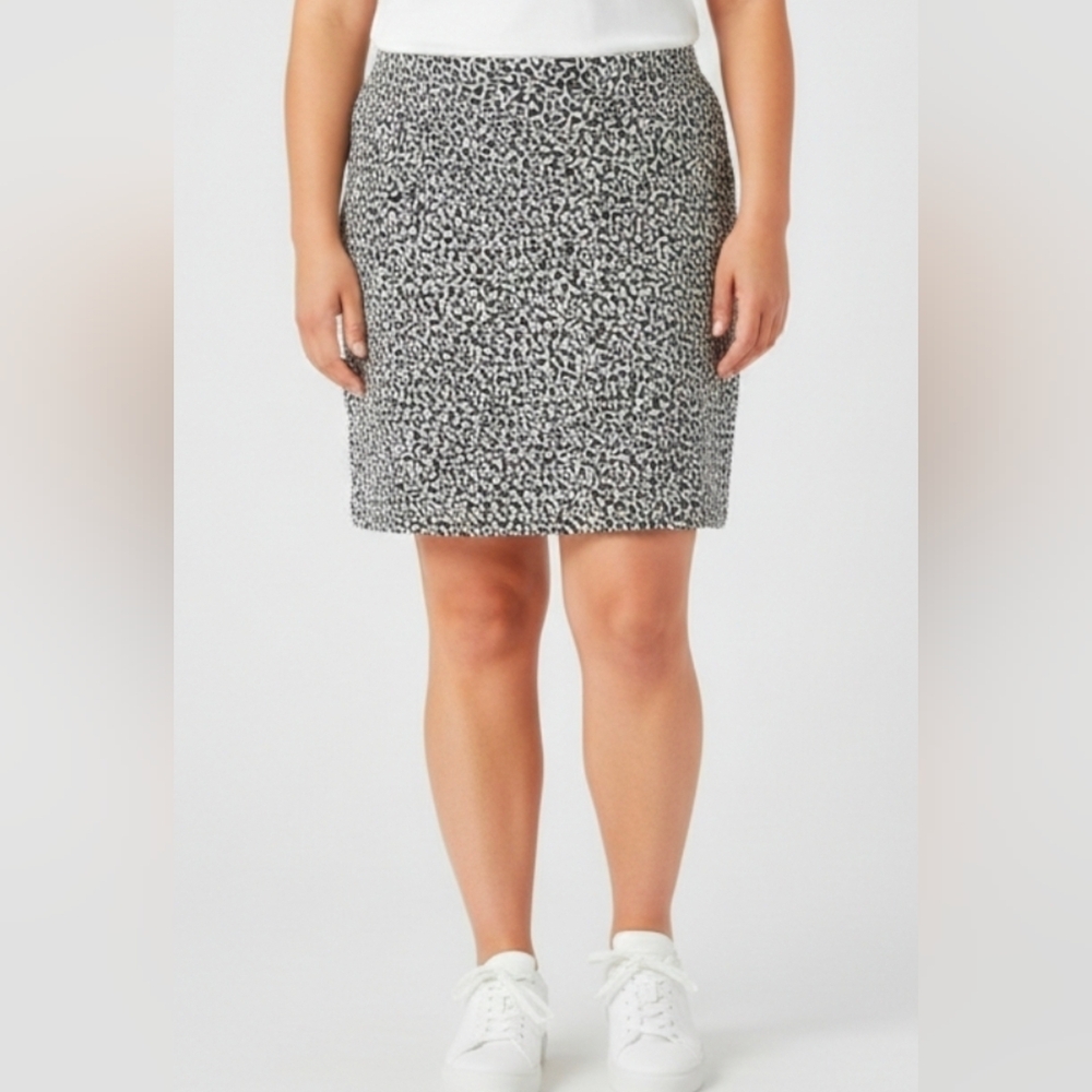 Jones New York Faux Wrap Camellia Pull-On Skirt w Built-In Shorts, Black & Blue